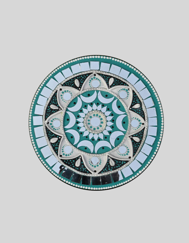 Reflective Serenity: Handcrafted Green Mandala Wall Decor with Mirror Accents